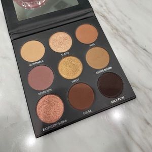 Kylie Cosmetics Sorta Sweet Palette